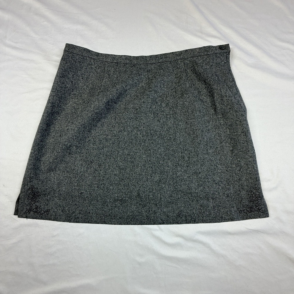 VTG AMERICAN EAGLE 90's Wool Blend Mini Skirt Size 8 Gray Embroidered